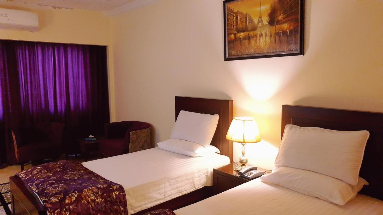 Hotel Grand Arena Равалпинди Екстериор снимка