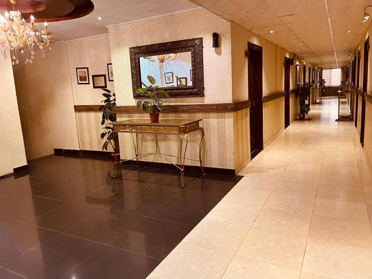 Hotel Grand Arena Равалпинди Екстериор снимка