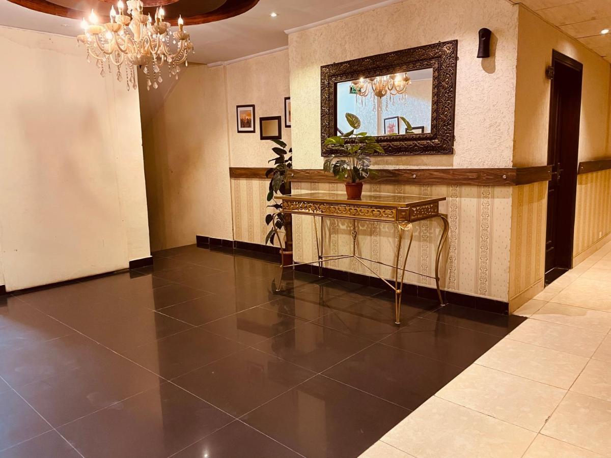 Hotel Grand Arena Равалпинди Екстериор снимка