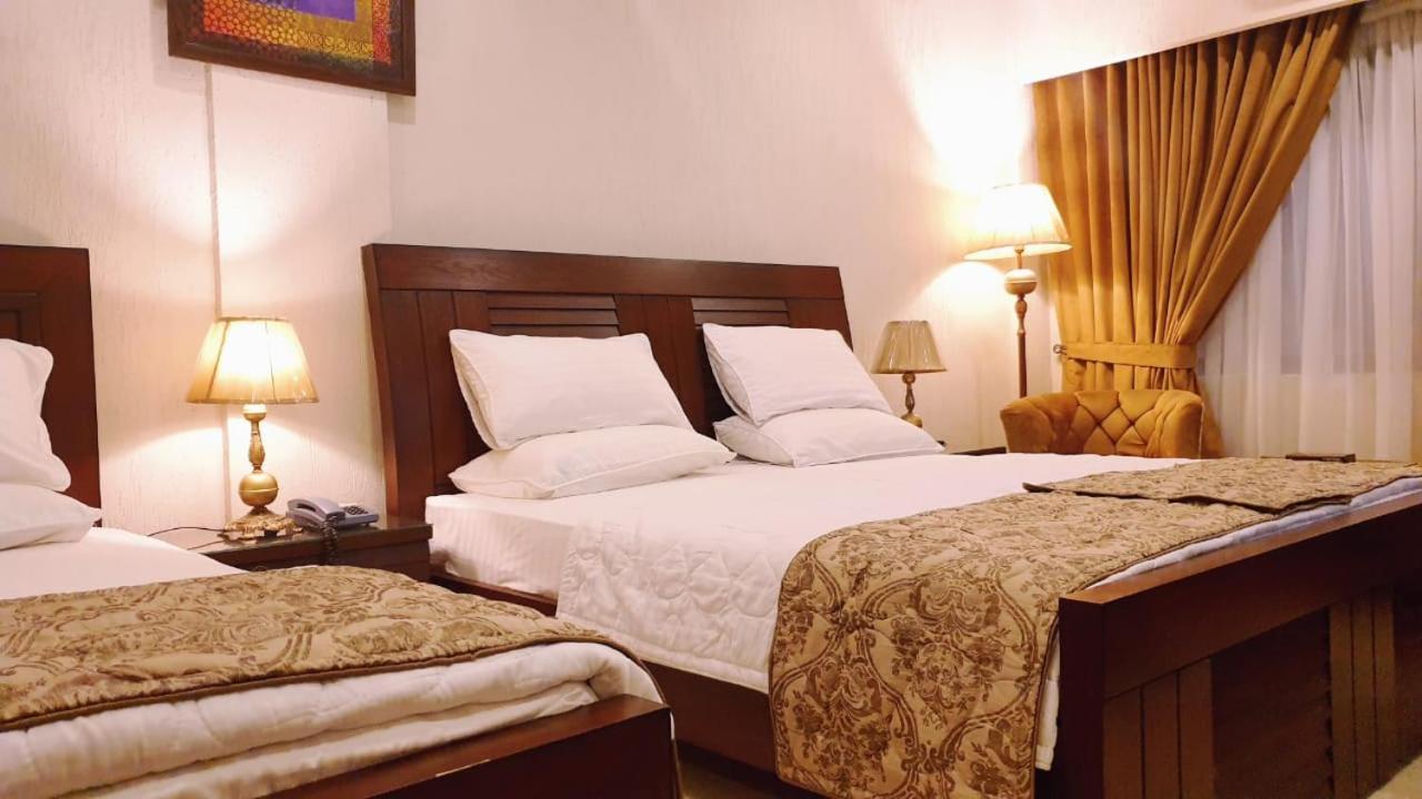 Hotel Grand Arena Равалпинди Екстериор снимка