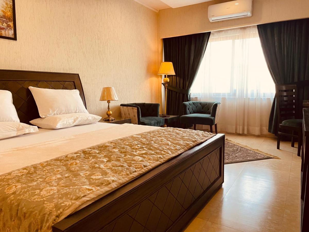 Hotel Grand Arena Равалпинди Екстериор снимка